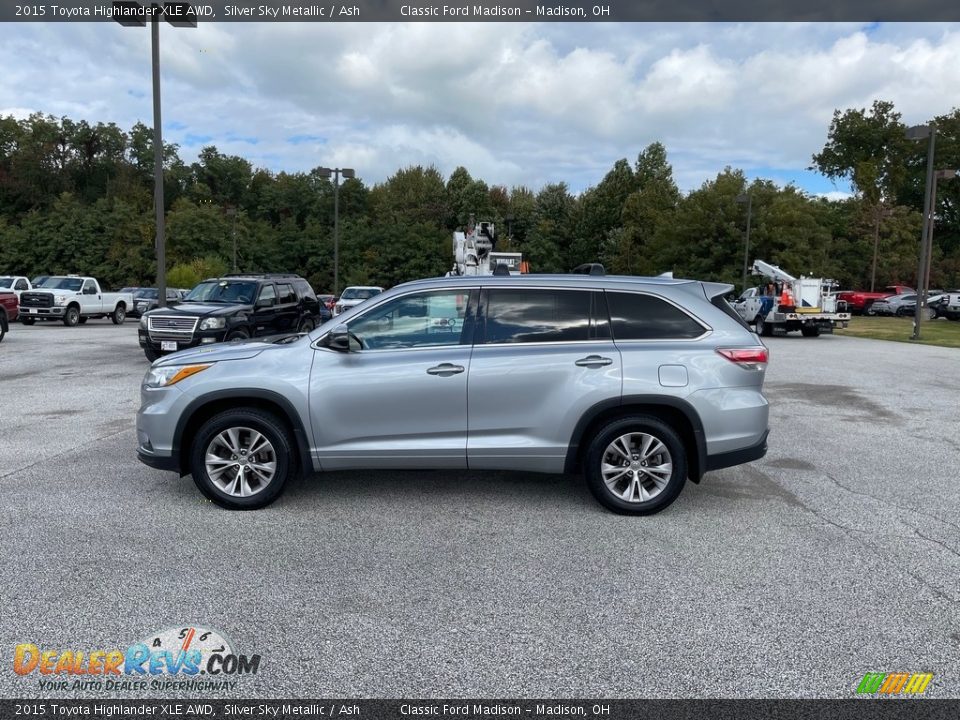2015 Toyota Highlander XLE AWD Silver Sky Metallic / Ash Photo #10