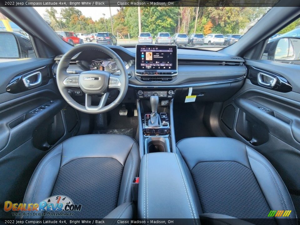 2022 Jeep Compass Latitude 4x4 Bright White / Black Photo #4