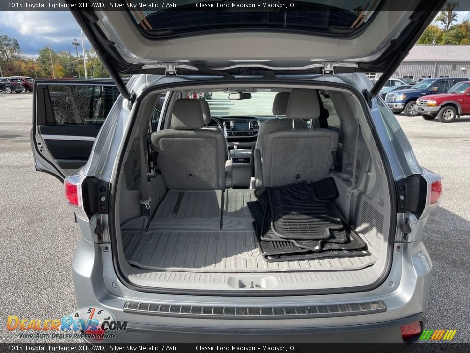 2015 Toyota Highlander XLE AWD Silver Sky Metallic / Ash Photo #15