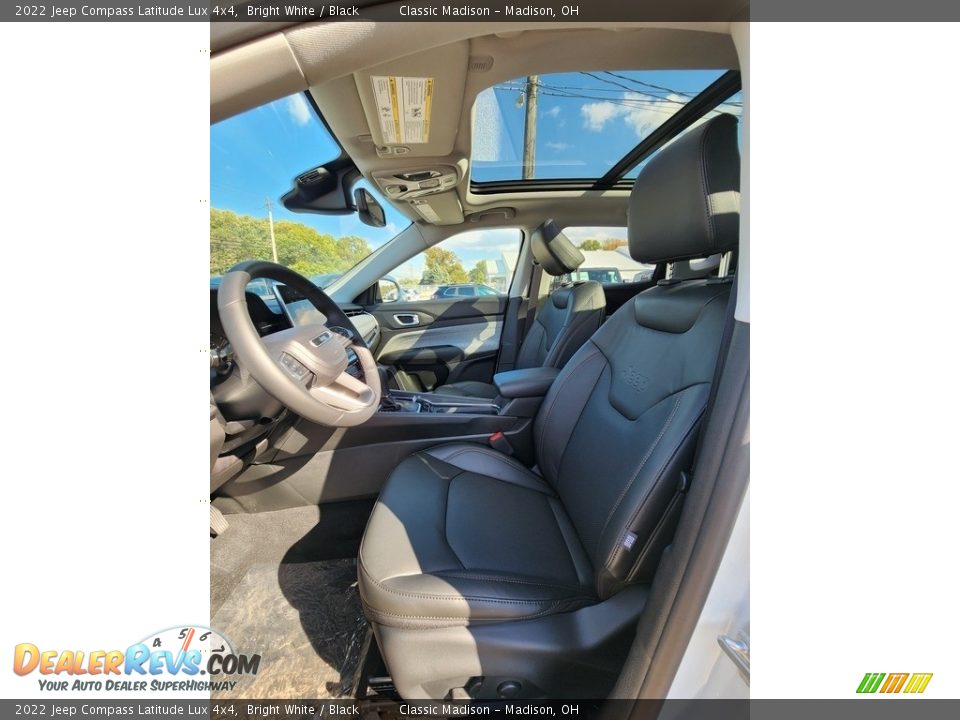 2022 Jeep Compass Latitude Lux 4x4 Bright White / Black Photo #2
