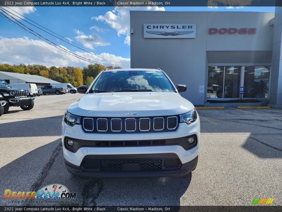 2022 Jeep Compass Latitude Lux 4x4 Bright White / Black Photo #7