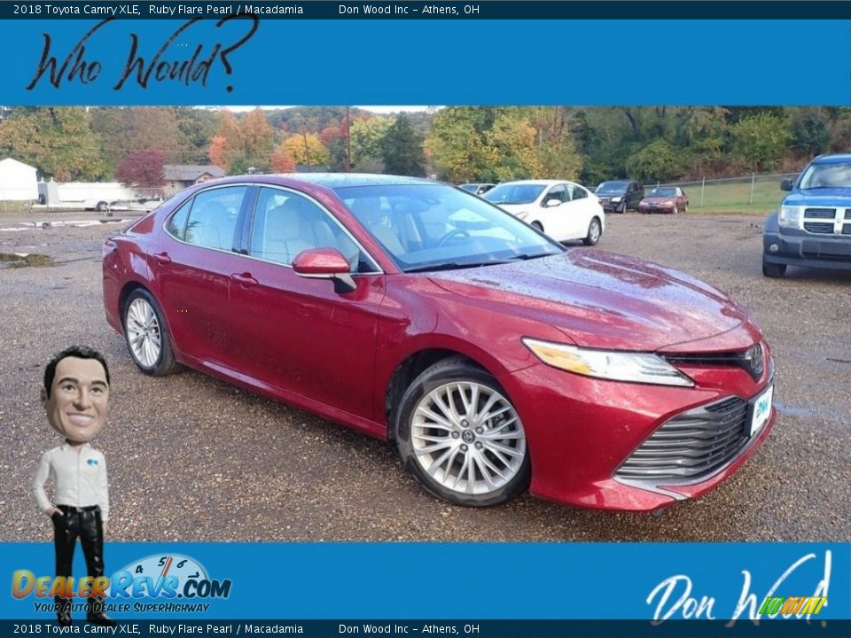 2018 Toyota Camry XLE Ruby Flare Pearl / Macadamia Photo #1