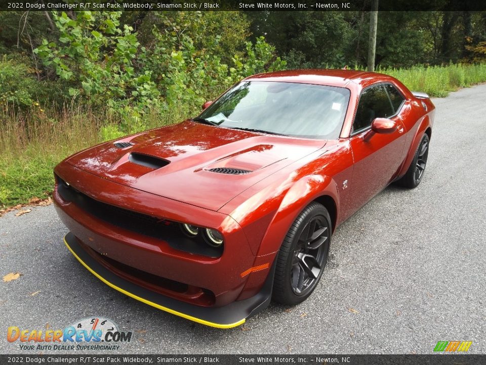 2022 Dodge Challenger R/T Scat Pack Widebody Sinamon Stick / Black Photo #2