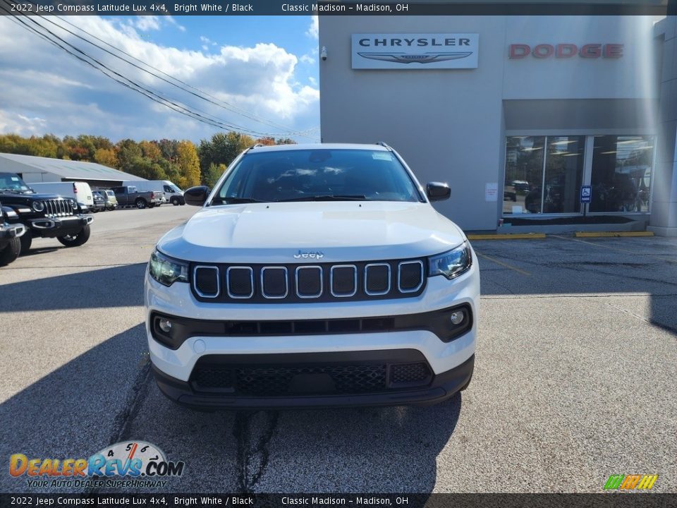 2022 Jeep Compass Latitude Lux 4x4 Bright White / Black Photo #7
