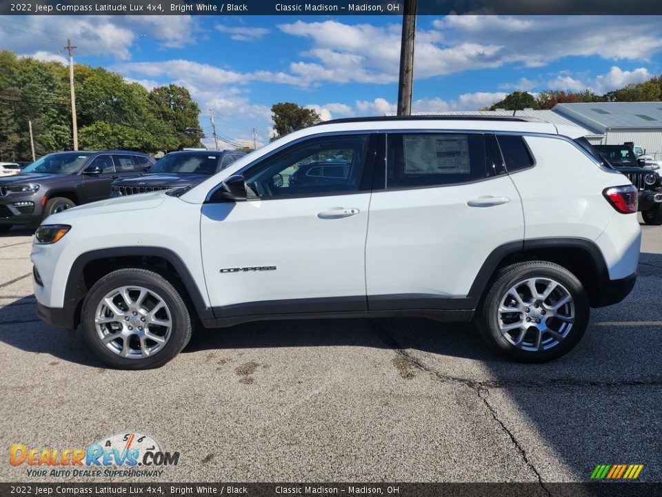 2022 Jeep Compass Latitude Lux 4x4 Bright White / Black Photo #8