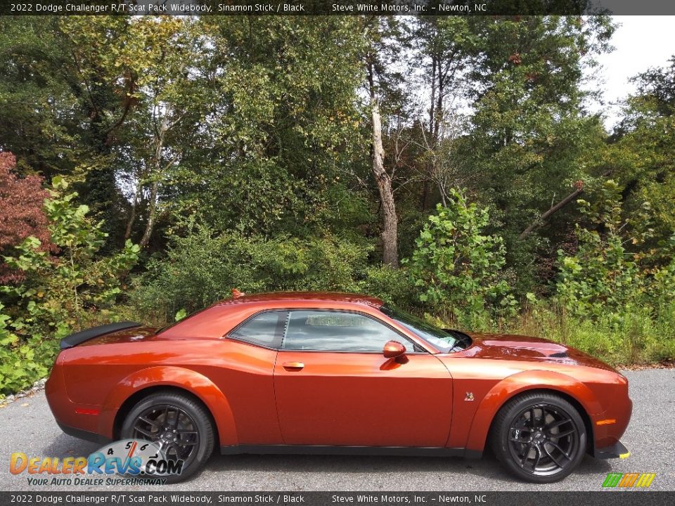 Sinamon Stick 2022 Dodge Challenger R/T Scat Pack Widebody Photo #5