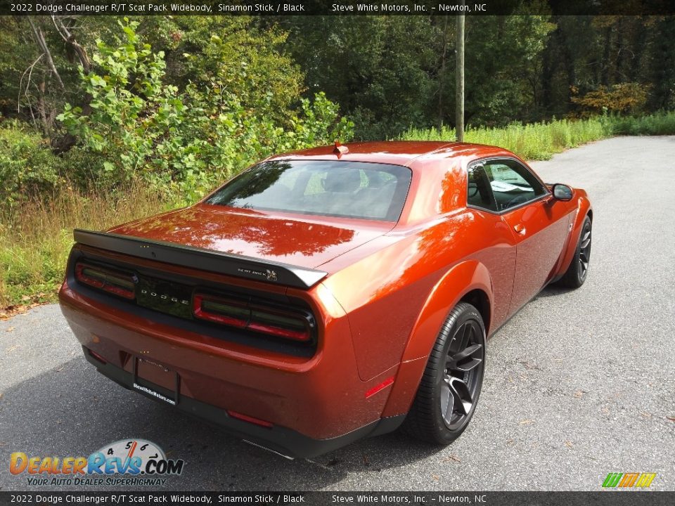 2022 Dodge Challenger R/T Scat Pack Widebody Sinamon Stick / Black Photo #6