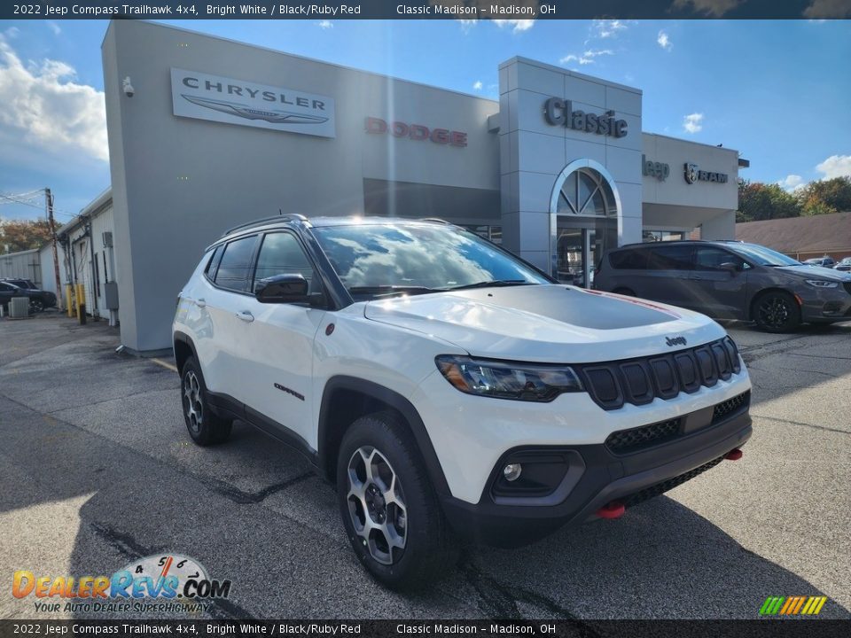 2022 Jeep Compass Trailhawk 4x4 Bright White / Black/Ruby Red Photo #1