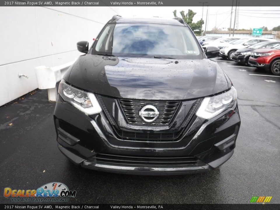 2017 Nissan Rogue SV AWD Magnetic Black / Charcoal Photo #6