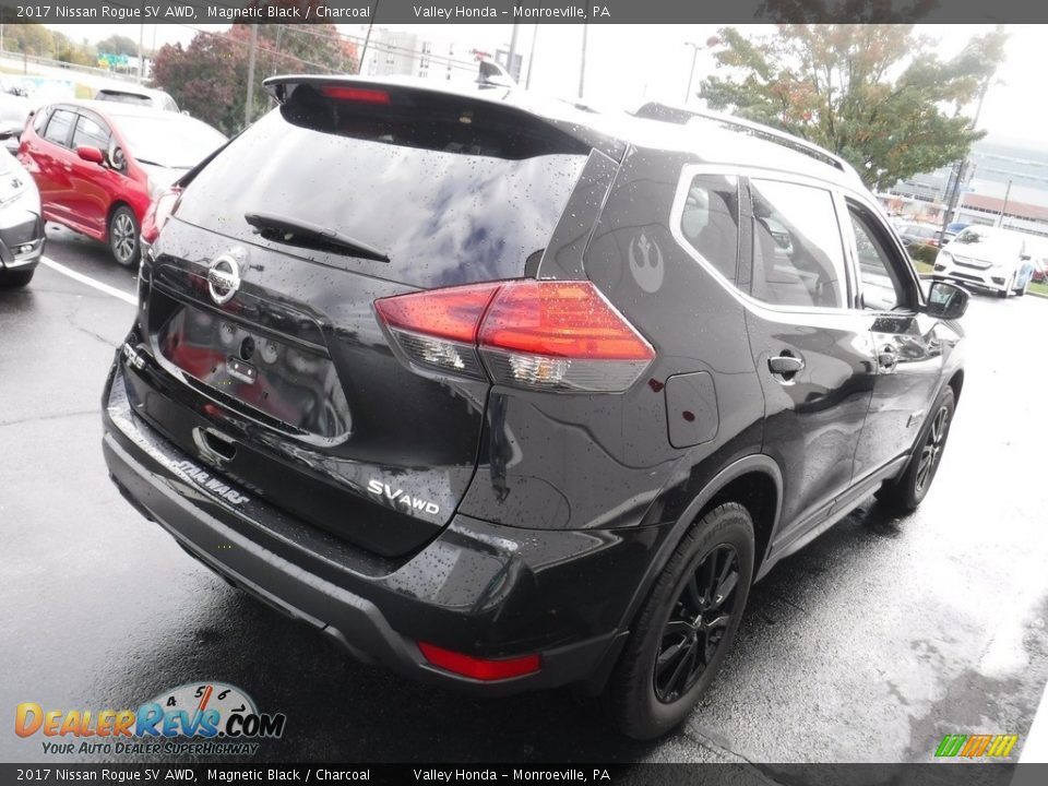 2017 Nissan Rogue SV AWD Magnetic Black / Charcoal Photo #8