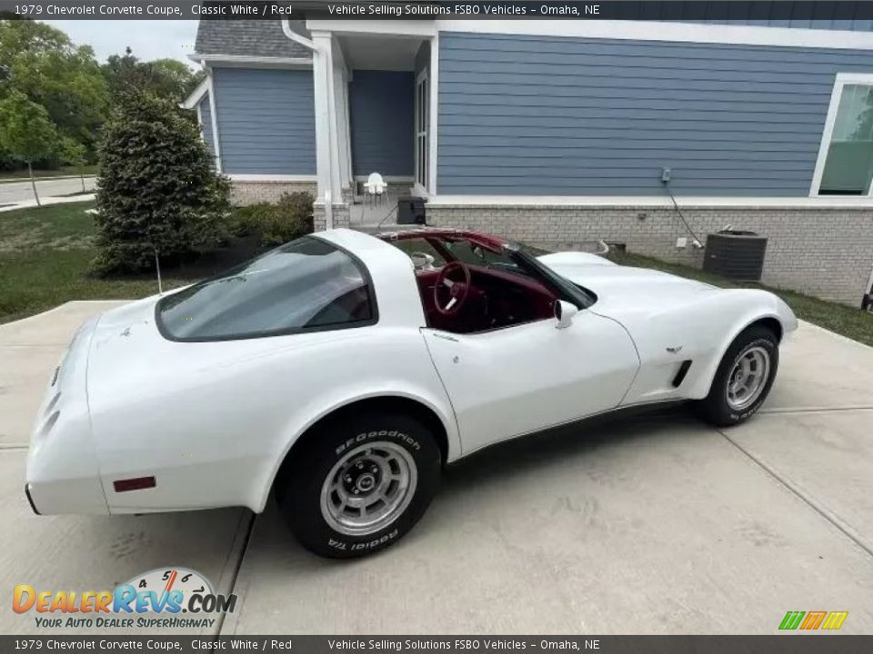 1979 Chevrolet Corvette Coupe Classic White / Red Photo #7