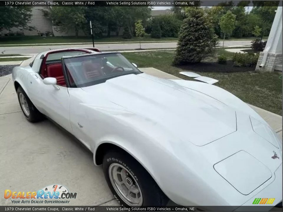 1979 Chevrolet Corvette Coupe Classic White / Red Photo #8