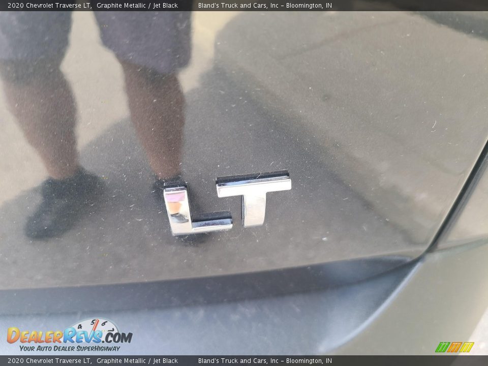 2020 Chevrolet Traverse LT Graphite Metallic / Jet Black Photo #36