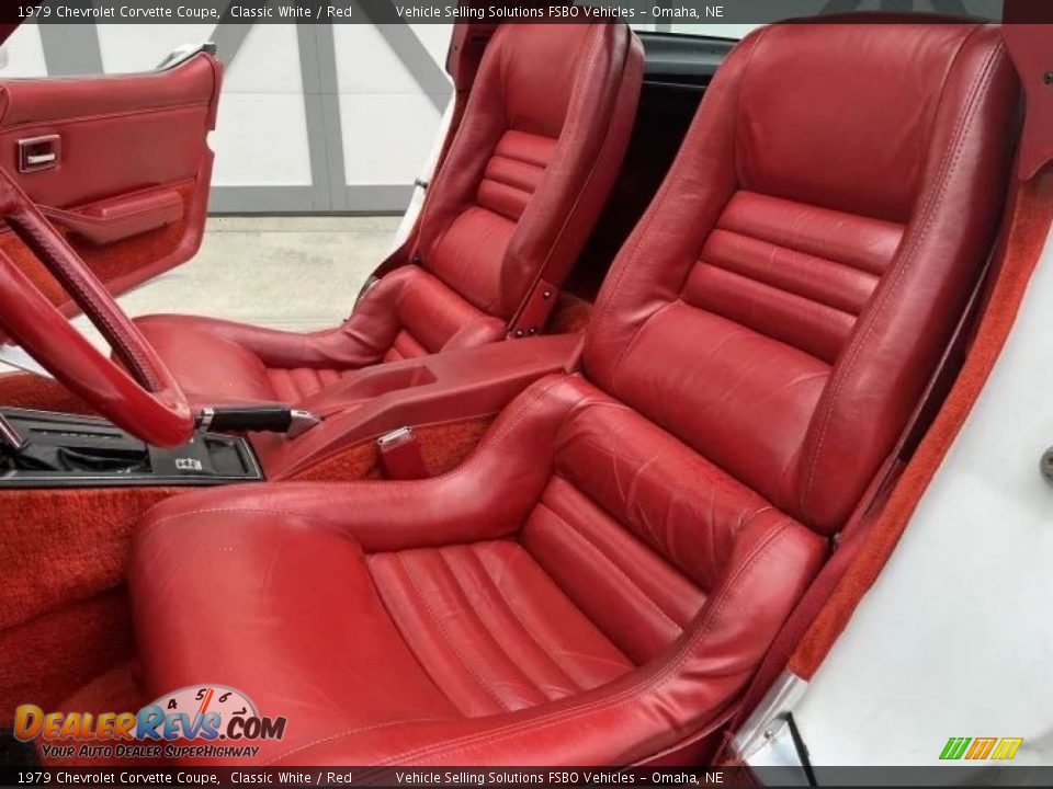 Front Seat of 1979 Chevrolet Corvette Coupe Photo #17