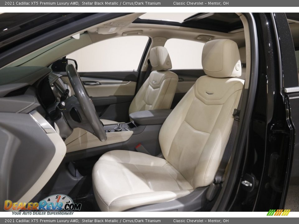 Front Seat of 2021 Cadillac XT5 Premium Luxury AWD Photo #5