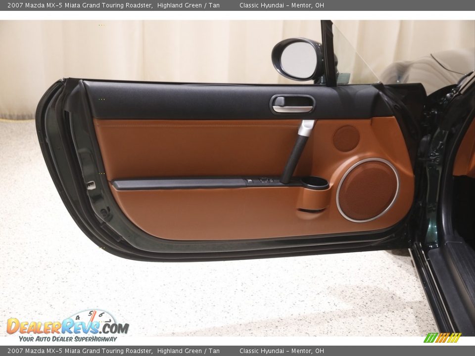 Door Panel of 2007 Mazda MX-5 Miata Grand Touring Roadster Photo #5