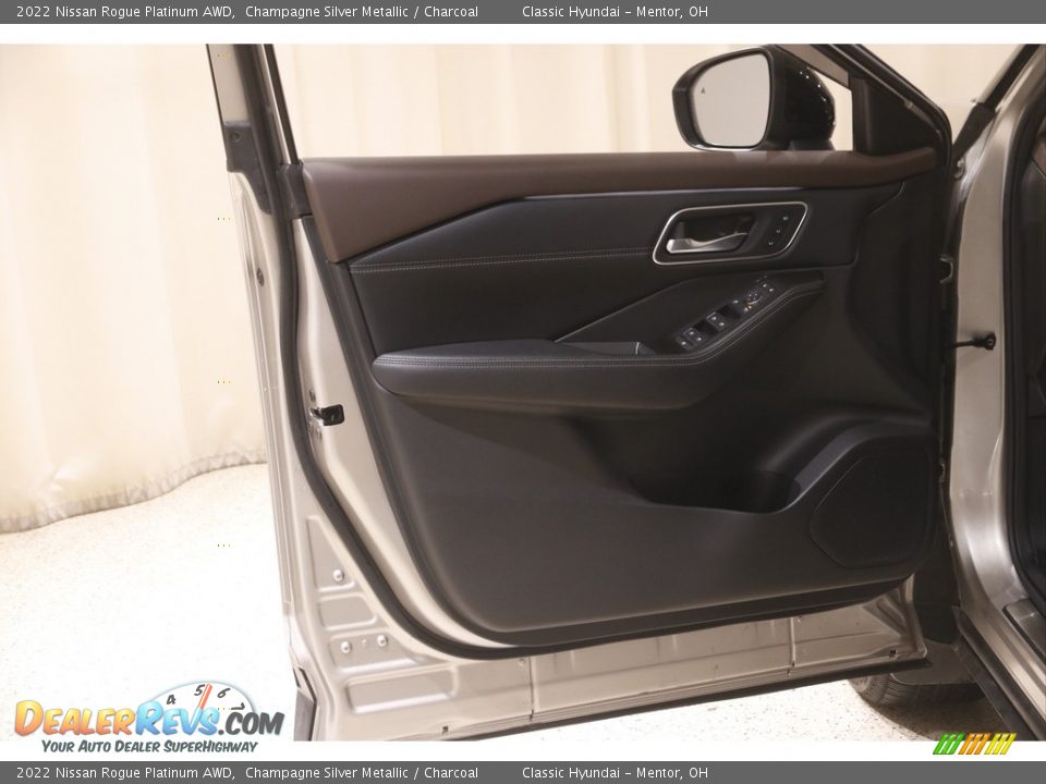 Door Panel of 2022 Nissan Rogue Platinum AWD Photo #4