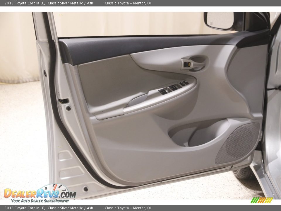 2013 Toyota Corolla LE Classic Silver Metallic / Ash Photo #4