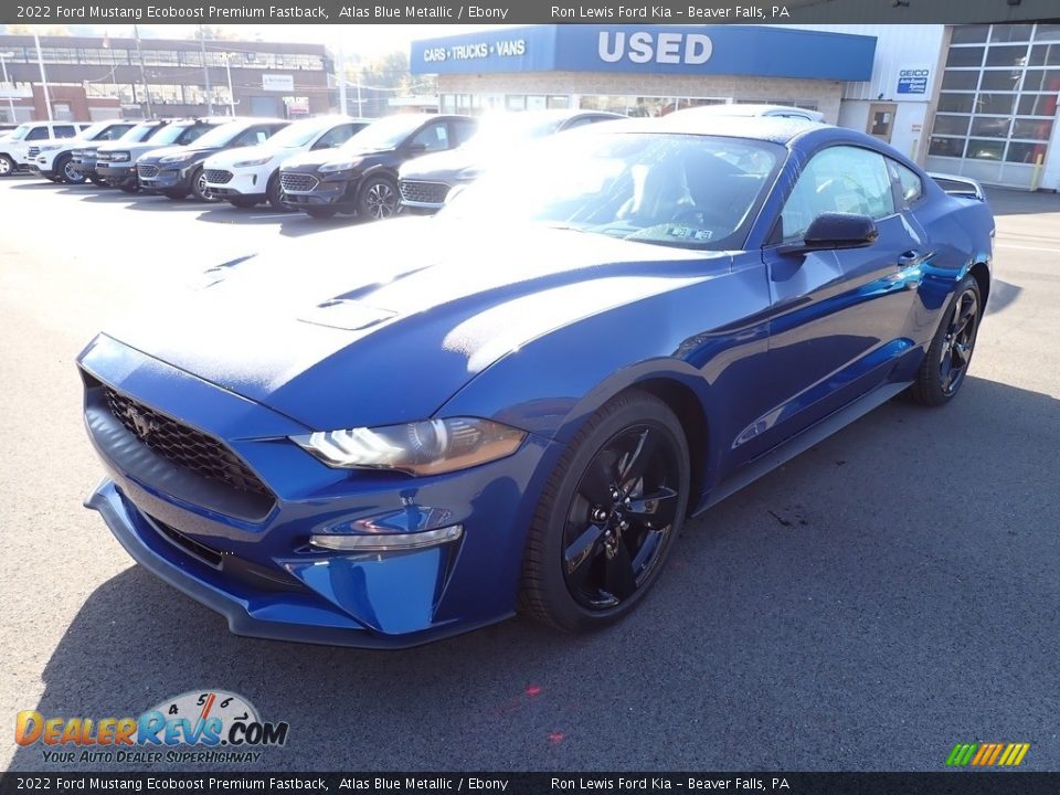 2022 Ford Mustang Ecoboost Premium Fastback Atlas Blue Metallic / Ebony Photo #4
