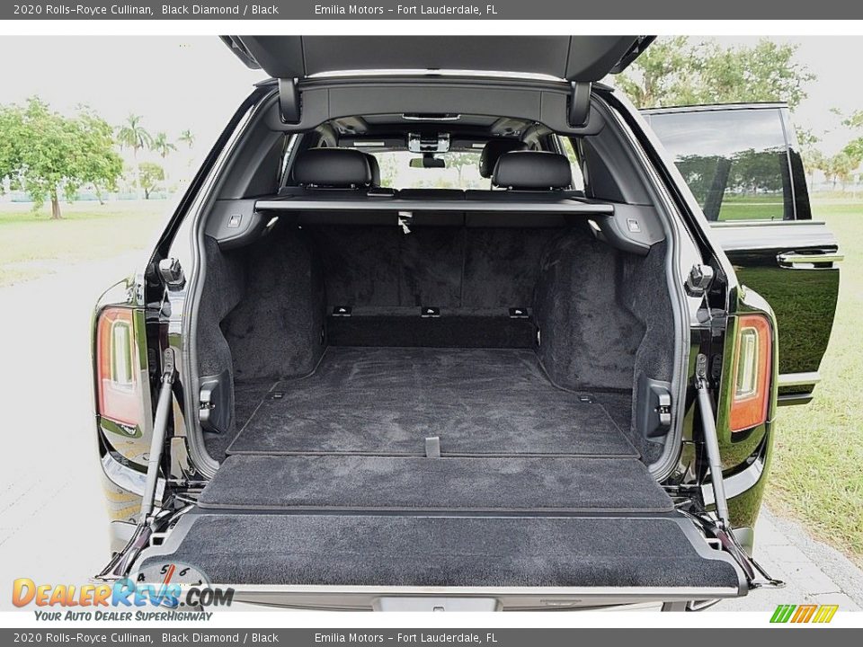 2020 Rolls-Royce Cullinan  Trunk Photo #46