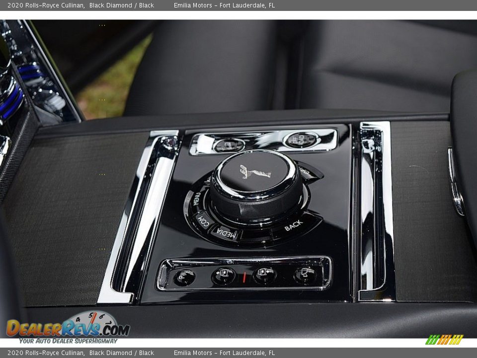 Controls of 2020 Rolls-Royce Cullinan  Photo #52