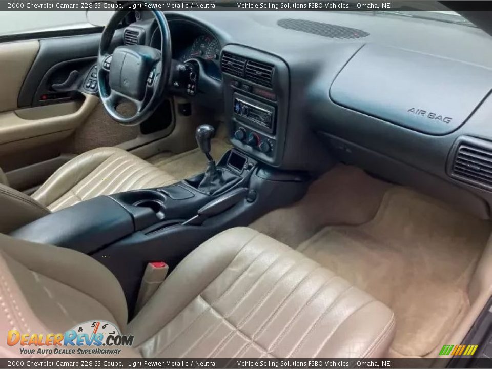 Neutral Interior - 2000 Chevrolet Camaro Z28 SS Coupe Photo #6