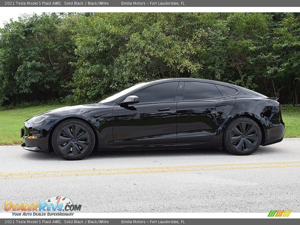 Solid Black 2021 Tesla Model S Plaid AWD Photo #10