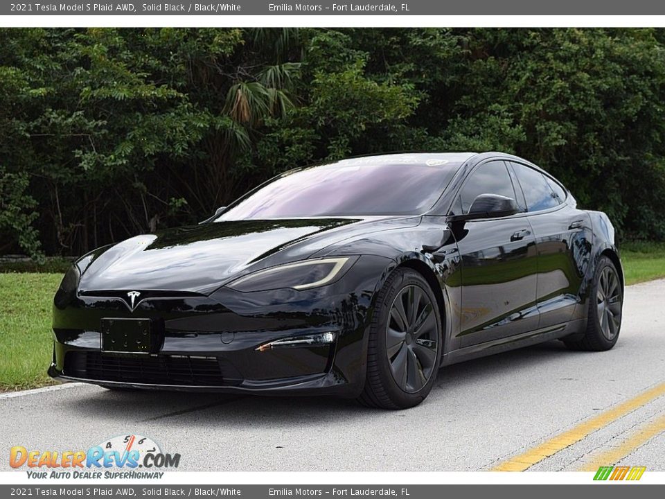 Solid Black 2021 Tesla Model S Plaid AWD Photo #11