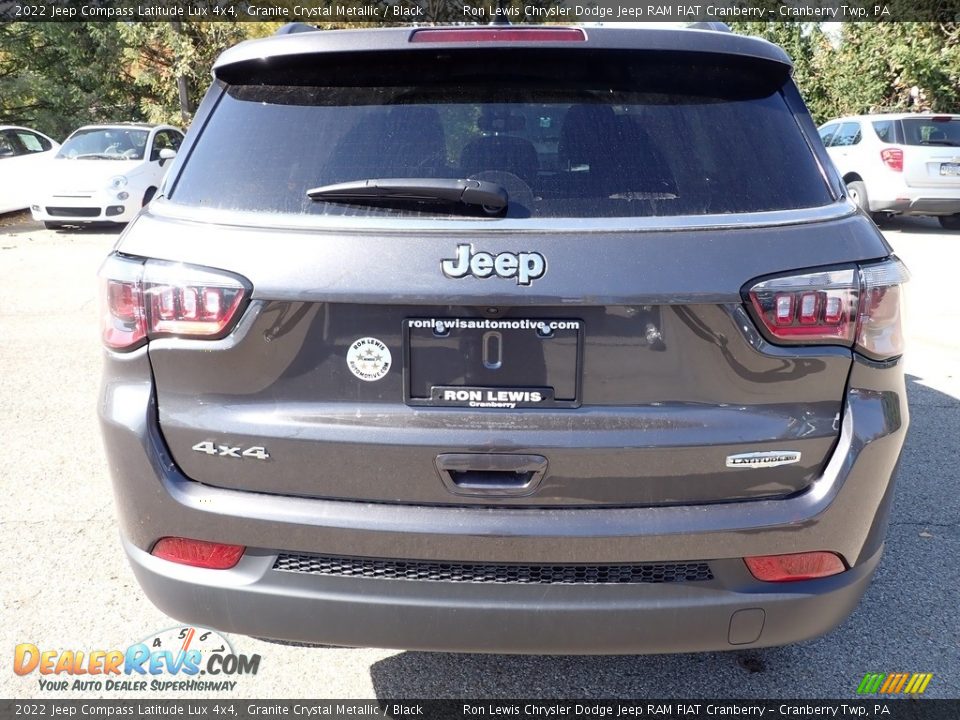 2022 Jeep Compass Latitude Lux 4x4 Granite Crystal Metallic / Black Photo #4