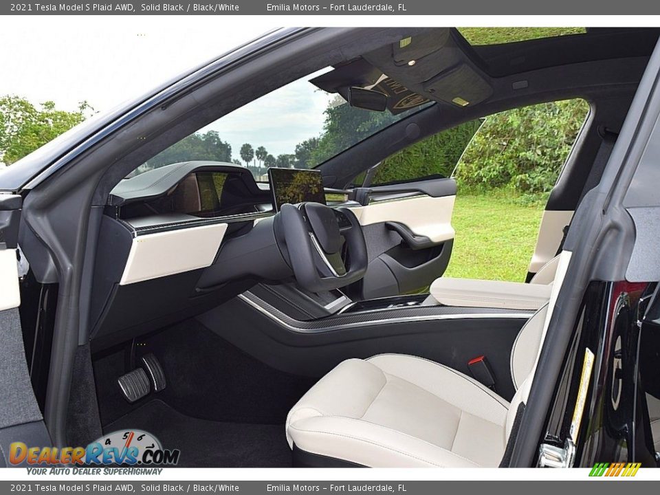 Front Seat of 2021 Tesla Model S Plaid AWD Photo #20