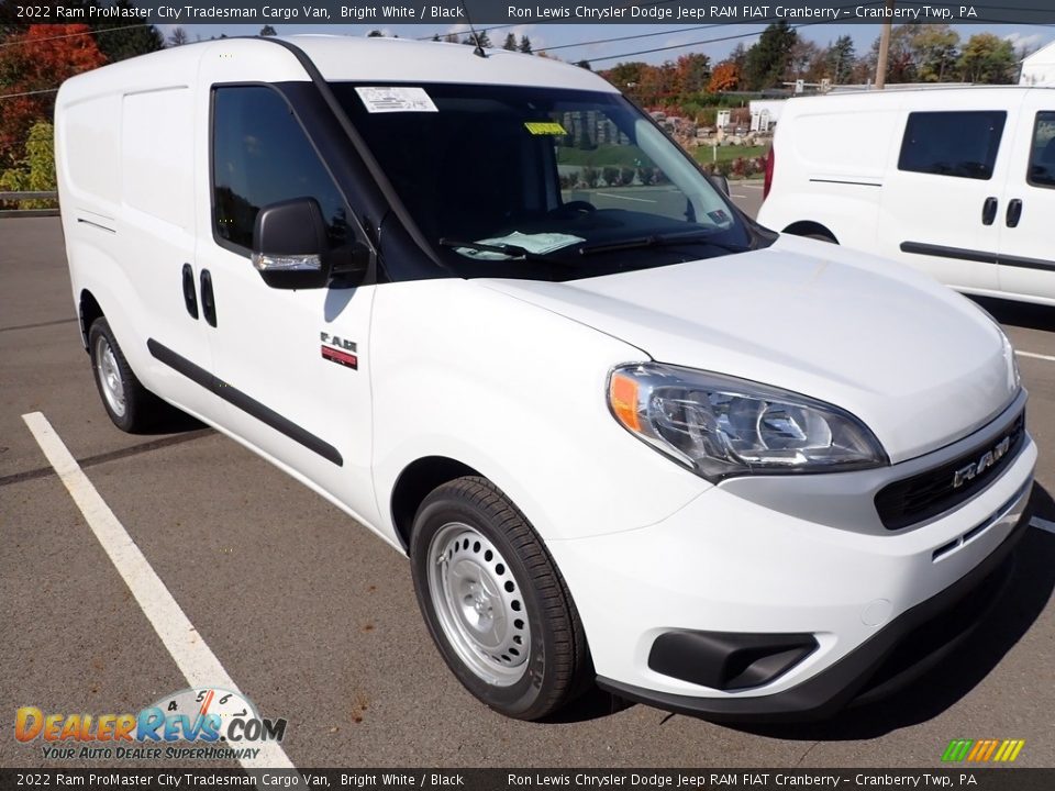 Front 3/4 View of 2022 Ram ProMaster City Tradesman Cargo Van Photo #8