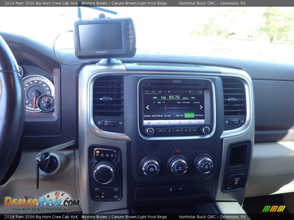 2014 Ram 1500 Big Horn Crew Cab 4x4 Western Brown / Canyon Brown/Light Frost Beige Photo #24