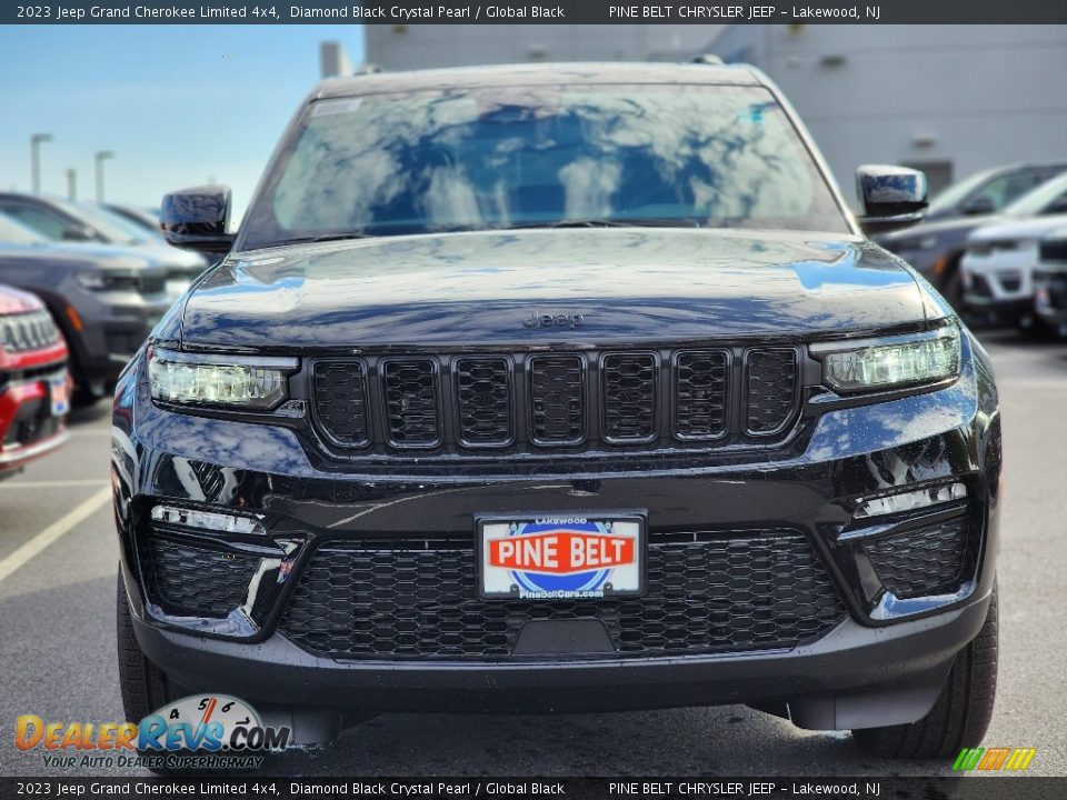 2023 Jeep Grand Cherokee Limited 4x4 Diamond Black Crystal Pearl / Global Black Photo #2