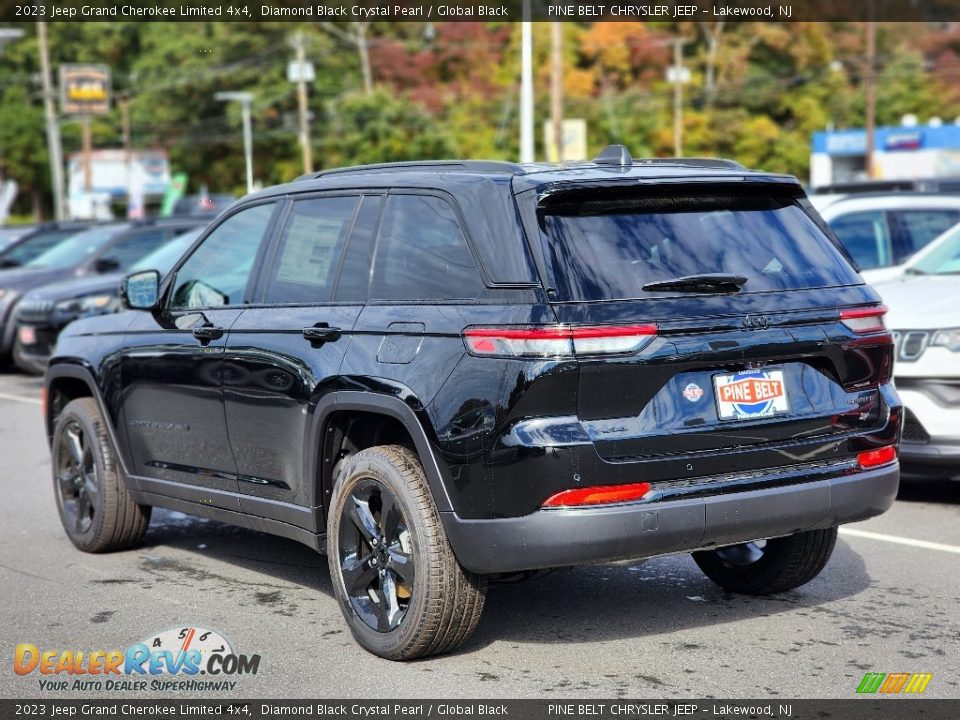 2023 Jeep Grand Cherokee Limited 4x4 Diamond Black Crystal Pearl / Global Black Photo #4