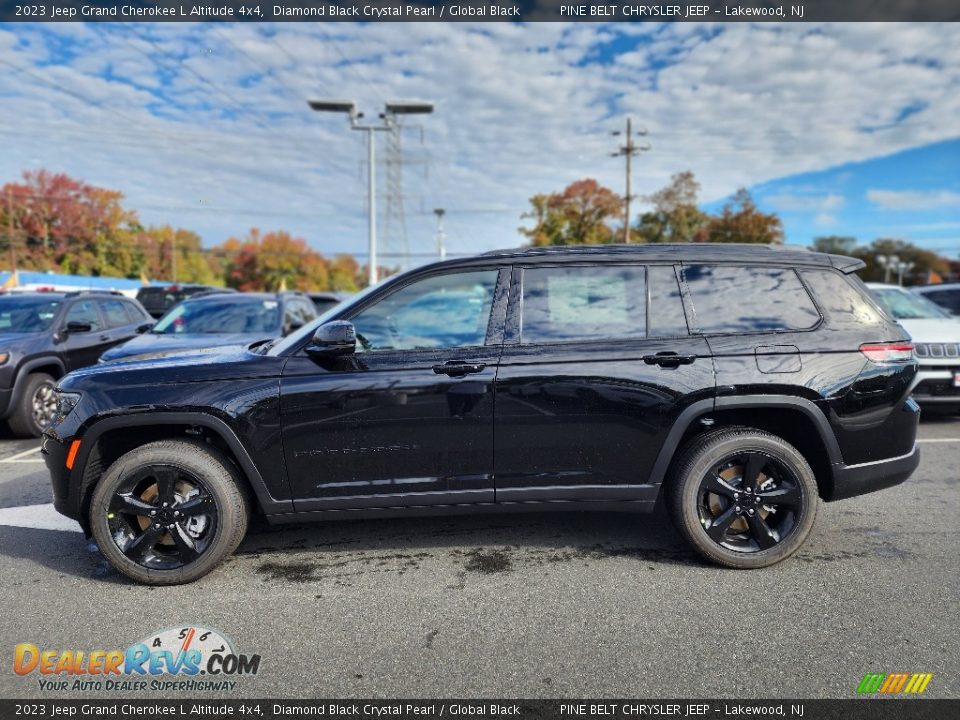 2023 Jeep Grand Cherokee L Altitude 4x4 Diamond Black Crystal Pearl / Global Black Photo #3