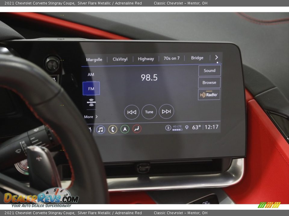 Controls of 2021 Chevrolet Corvette Stingray Coupe Photo #11
