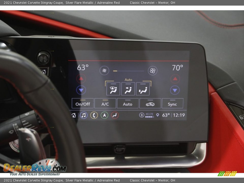 Controls of 2021 Chevrolet Corvette Stingray Coupe Photo #14