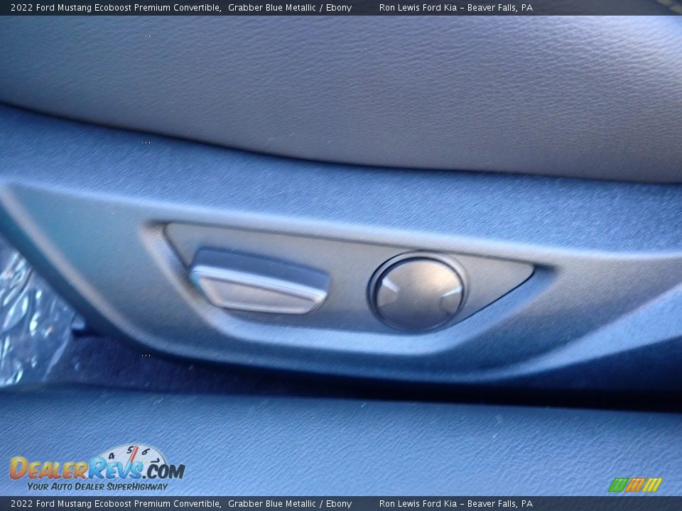 2022 Ford Mustang Ecoboost Premium Convertible Grabber Blue Metallic / Ebony Photo #16
