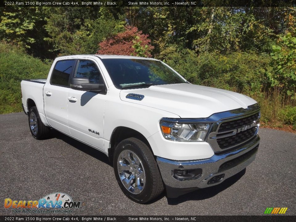 2022 Ram 1500 Big Horn Crew Cab 4x4 Bright White / Black Photo #4