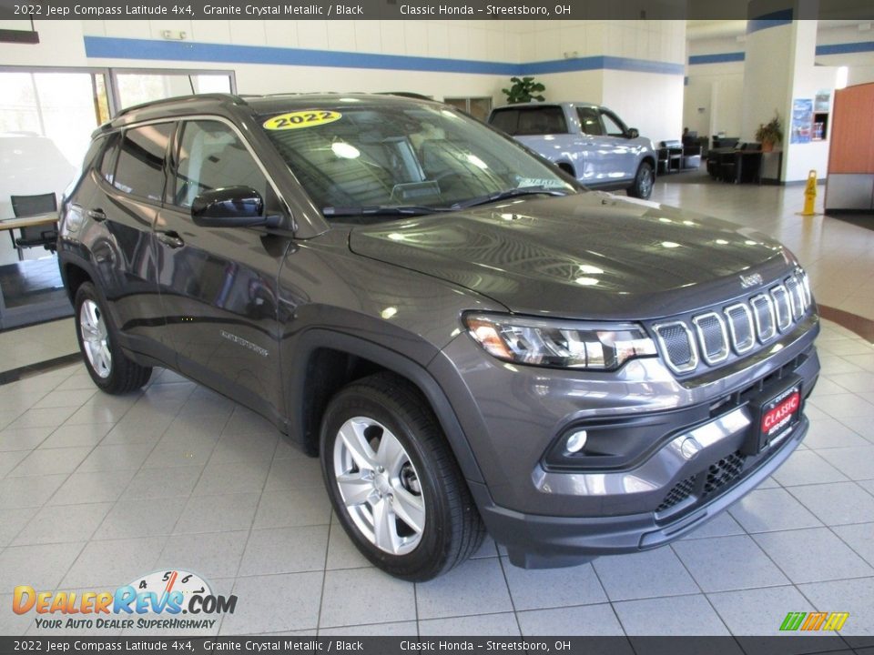 2022 Jeep Compass Latitude 4x4 Granite Crystal Metallic / Black Photo #3