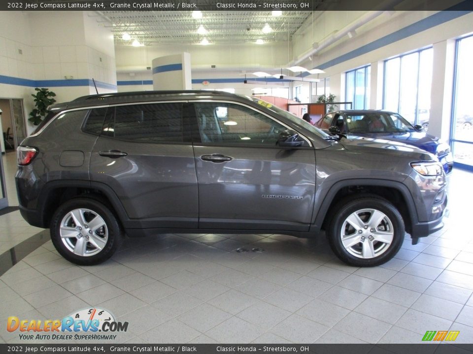 2022 Jeep Compass Latitude 4x4 Granite Crystal Metallic / Black Photo #4