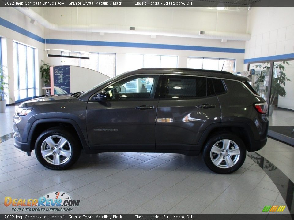 2022 Jeep Compass Latitude 4x4 Granite Crystal Metallic / Black Photo #10