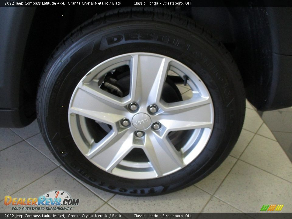 2022 Jeep Compass Latitude 4x4 Granite Crystal Metallic / Black Photo #11