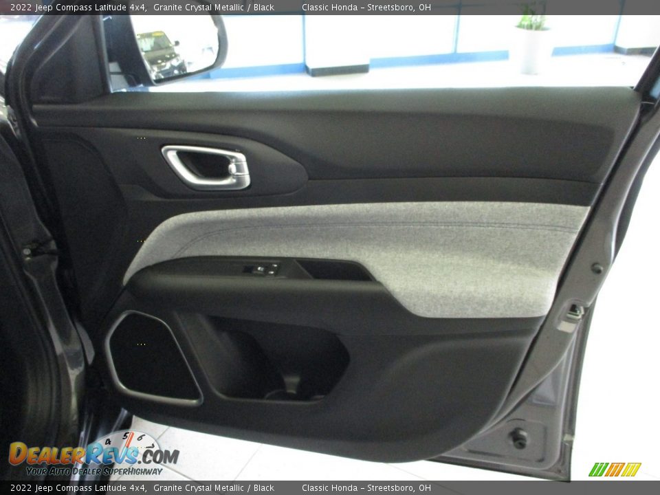2022 Jeep Compass Latitude 4x4 Granite Crystal Metallic / Black Photo #14