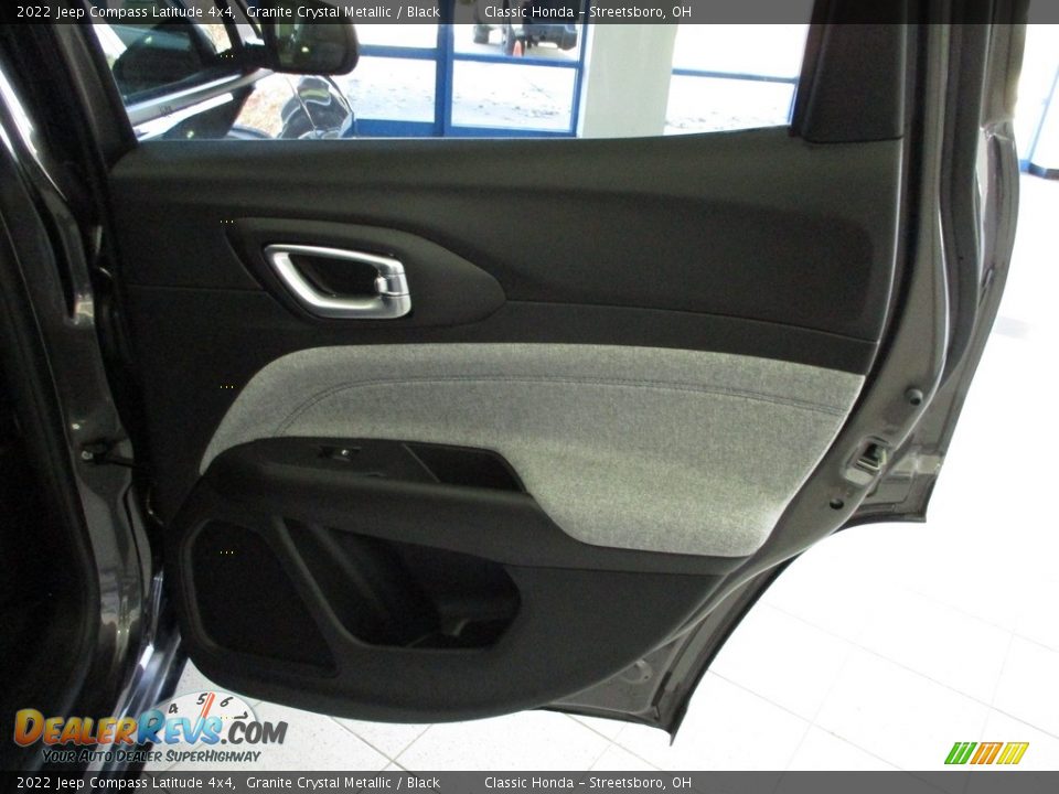 2022 Jeep Compass Latitude 4x4 Granite Crystal Metallic / Black Photo #17