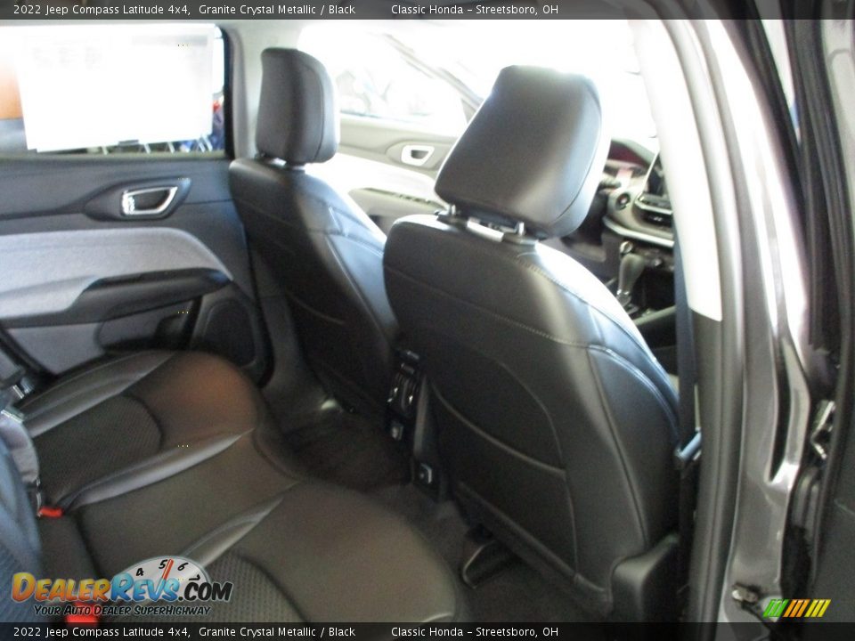 2022 Jeep Compass Latitude 4x4 Granite Crystal Metallic / Black Photo #18
