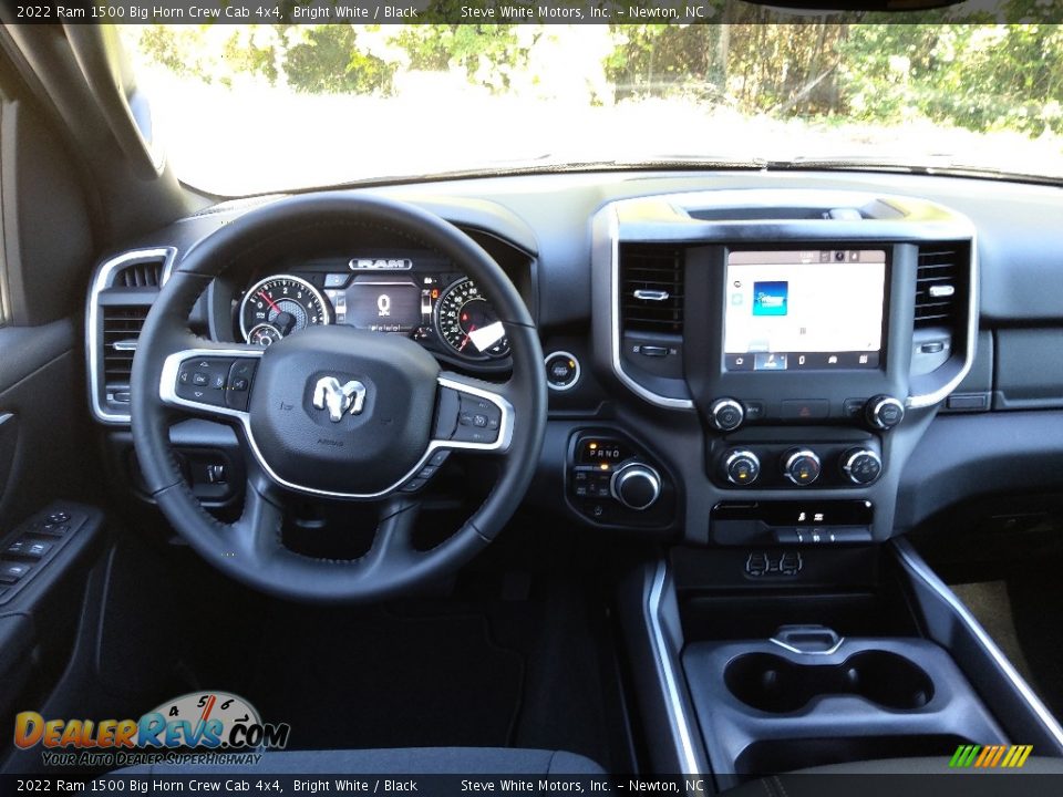 2022 Ram 1500 Big Horn Crew Cab 4x4 Bright White / Black Photo #18