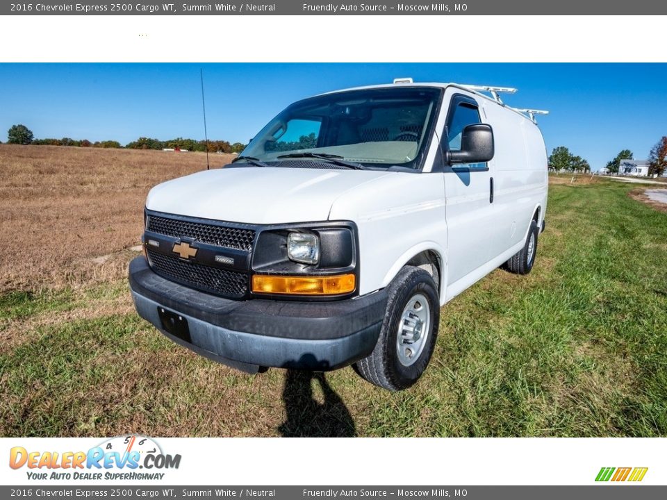 Front 3/4 View of 2016 Chevrolet Express 2500 Cargo WT Photo #8