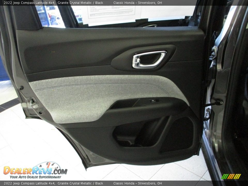 2022 Jeep Compass Latitude 4x4 Granite Crystal Metallic / Black Photo #22