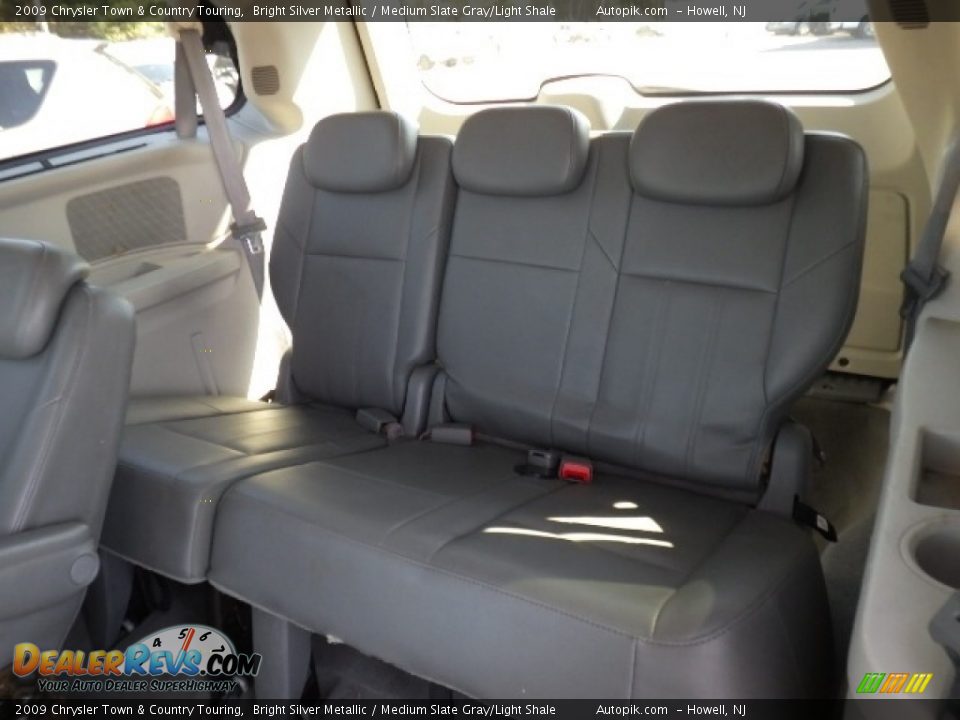 2009 Chrysler Town & Country Touring Bright Silver Metallic / Medium Slate Gray/Light Shale Photo #10